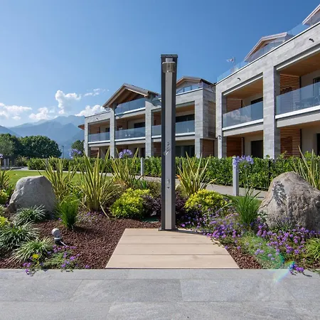 Dorato Luxury - View Aparthotel Colico